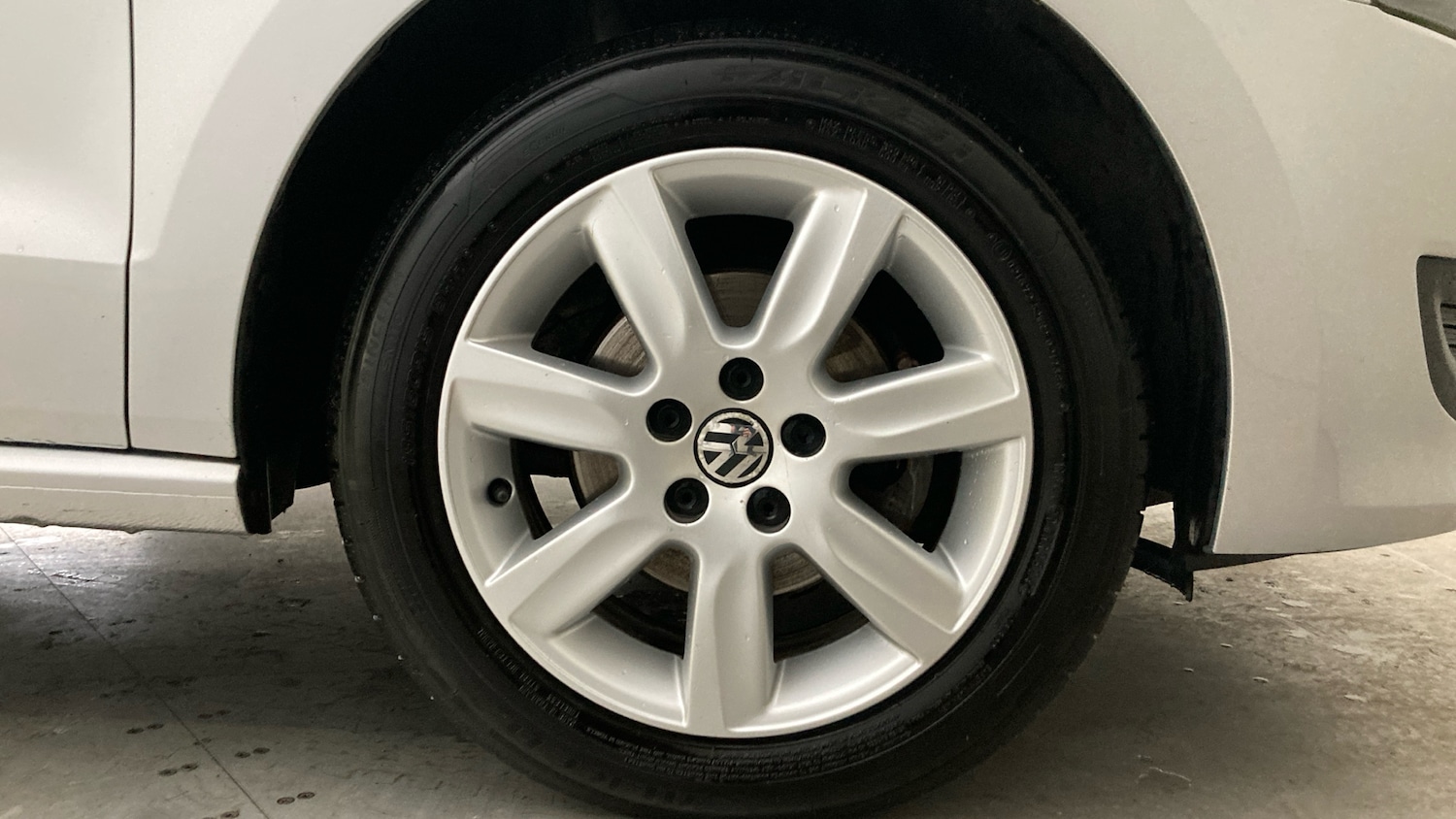 Used Volkswagen Polo 2010 for sale - 77601923: Photo 5