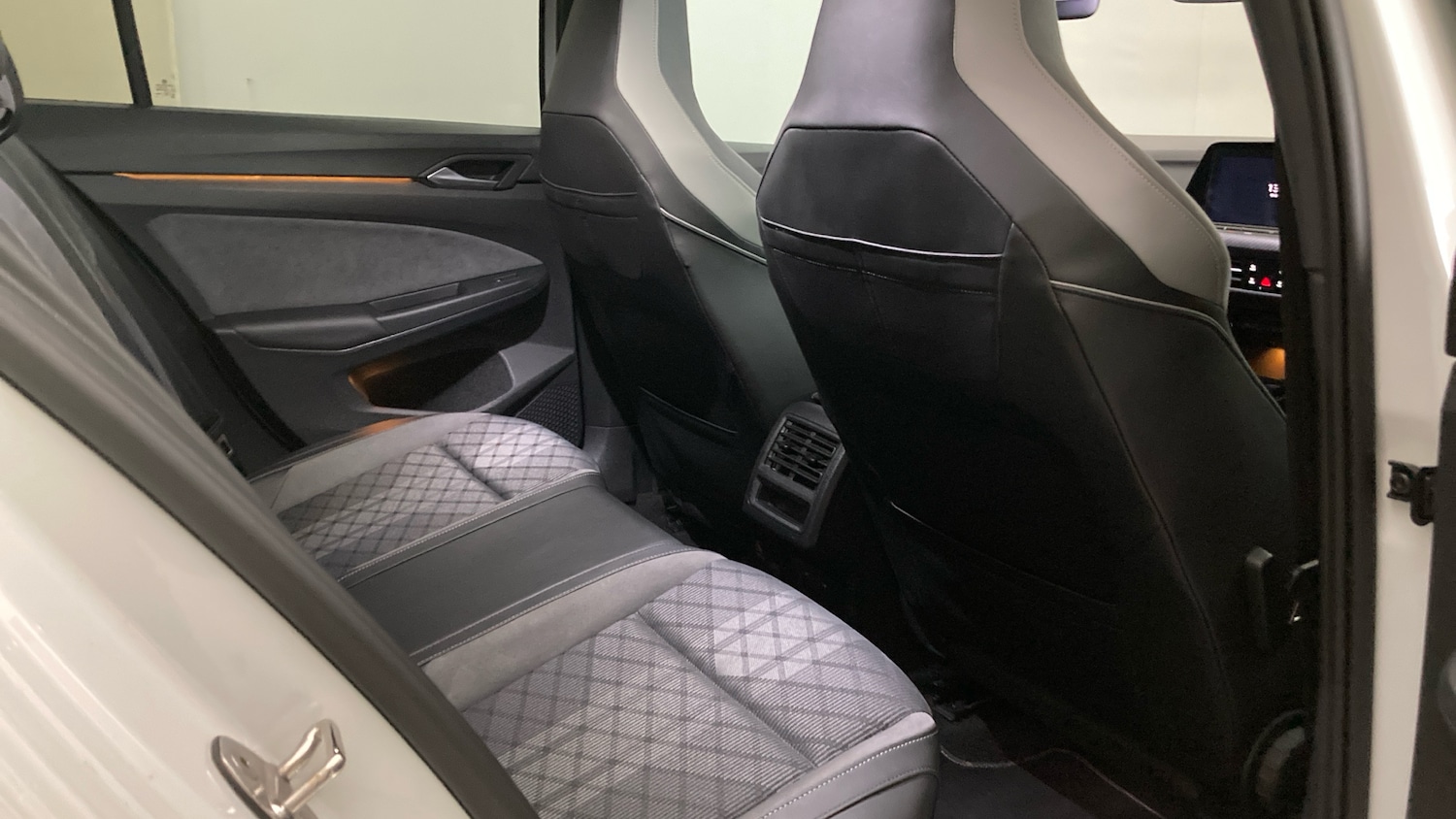 Used Volkswagen Golf 2024 for sale - 77151026: Photo 37