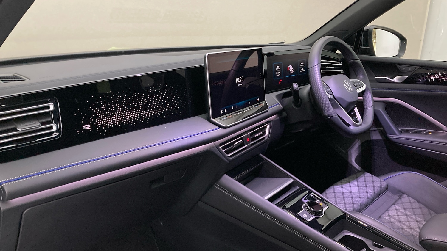 Used Volkswagen Tiguan 2025 for sale - 77298224: Photo 2