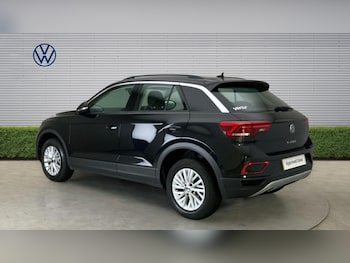 Used Volkswagen T-Roc 2022 for sale - 79045378: Photo
