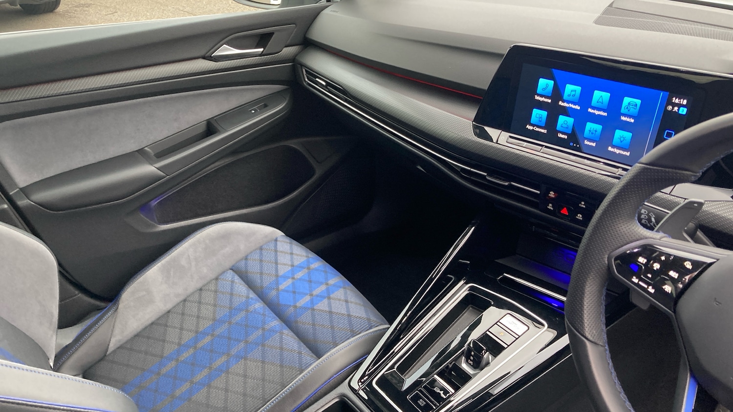 Used Volkswagen Golf 2024 for sale - 77570538: Photo 14