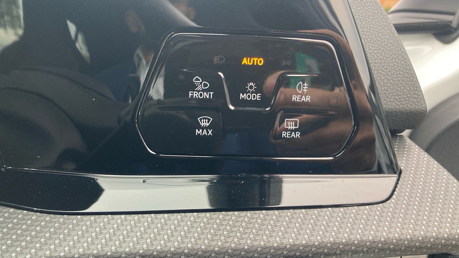 Used Volkswagen Golf 2024 for sale - 77570538: Photo 27