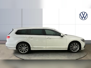 Used Volkswagen Passat 2018 for sale - 76627770: Photo