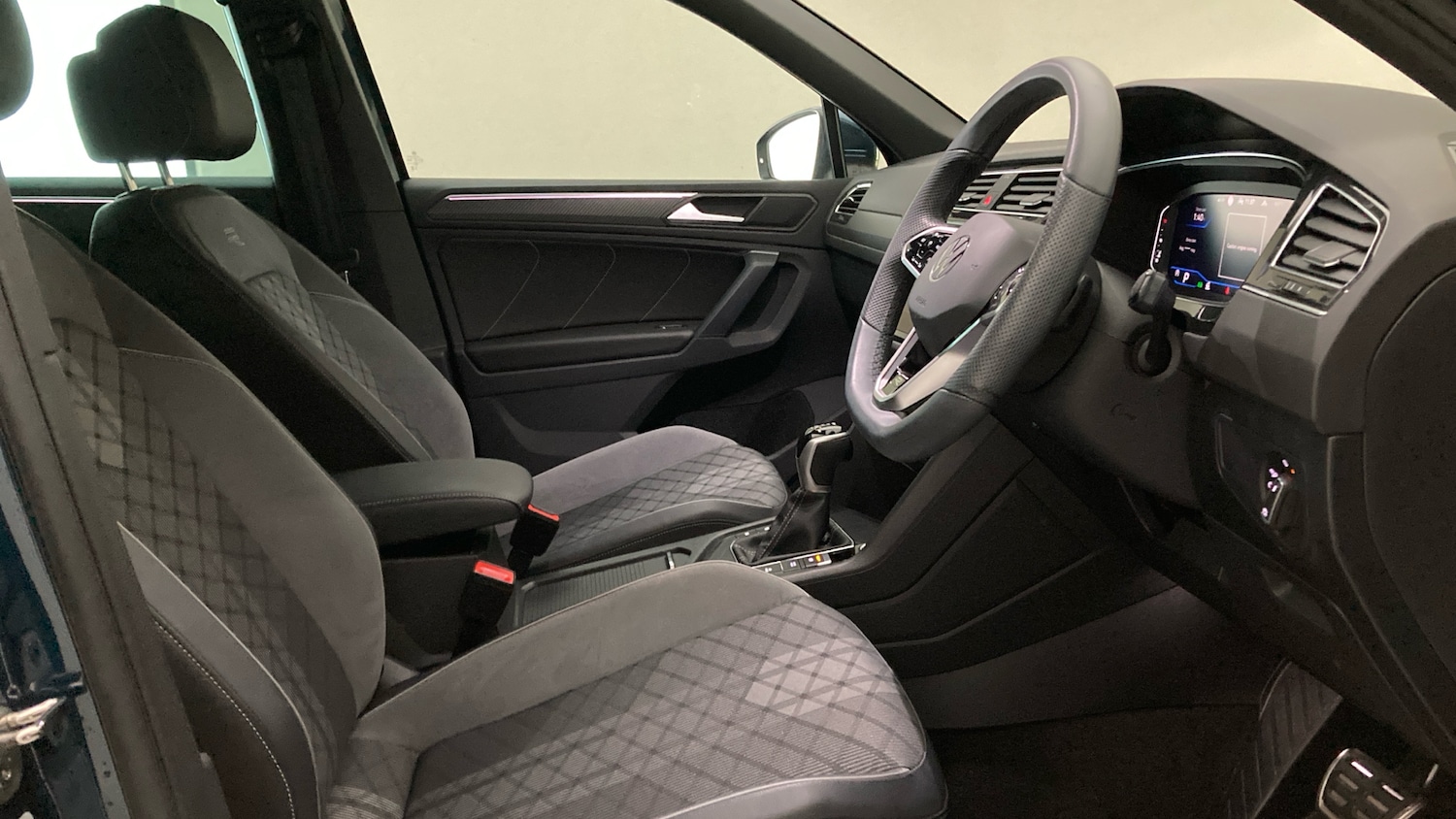 Used Volkswagen Tiguan 2023 for sale - 76414942: Photo 15