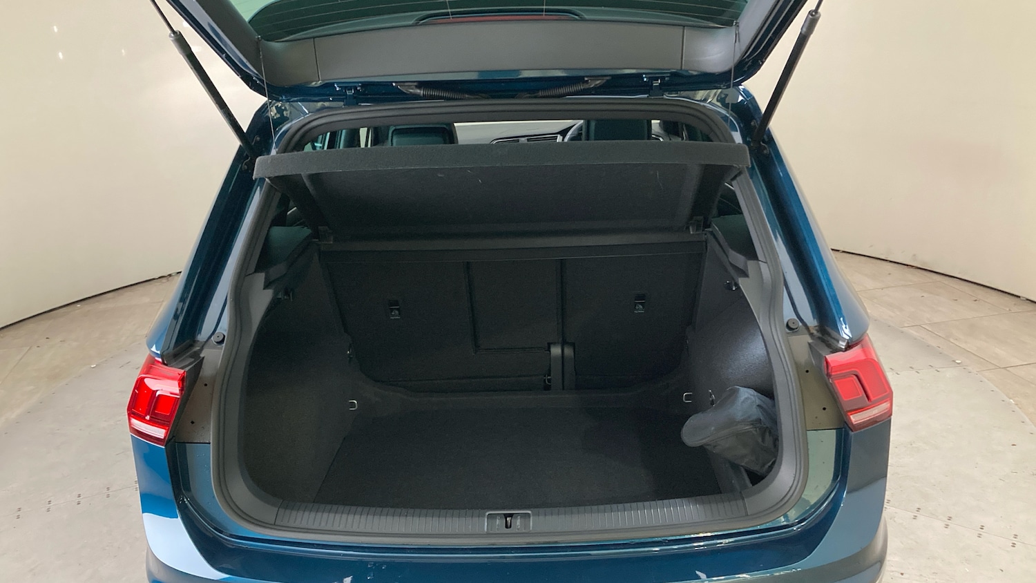 Used Volkswagen Tiguan 2023 for sale - 76414942: Photo 20