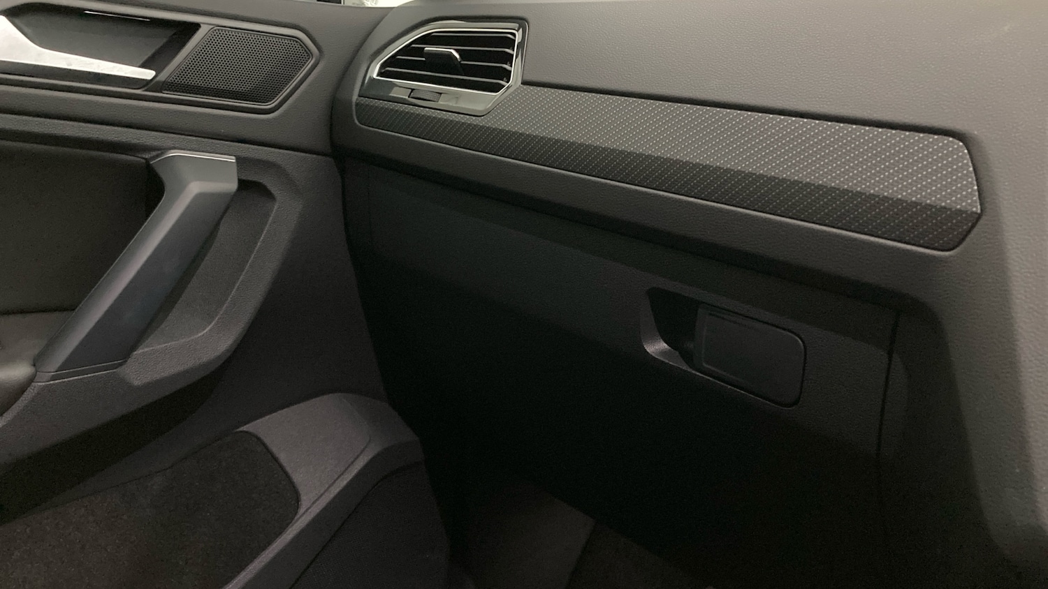 Used Volkswagen Tiguan 2023 for sale - 76414942: Photo 32