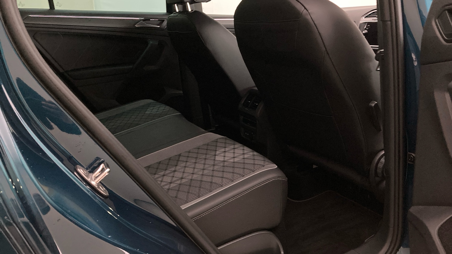 Used Volkswagen Tiguan 2023 for sale - 76414942: Photo 34