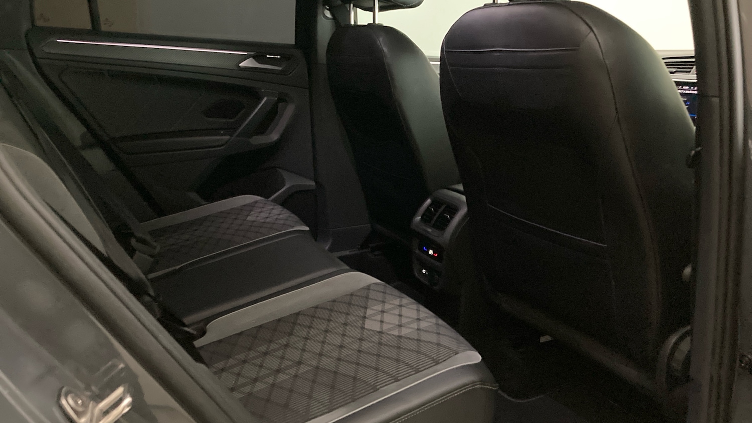 Used Volkswagen Tiguan 2021 for sale - 76493761: Photo 38