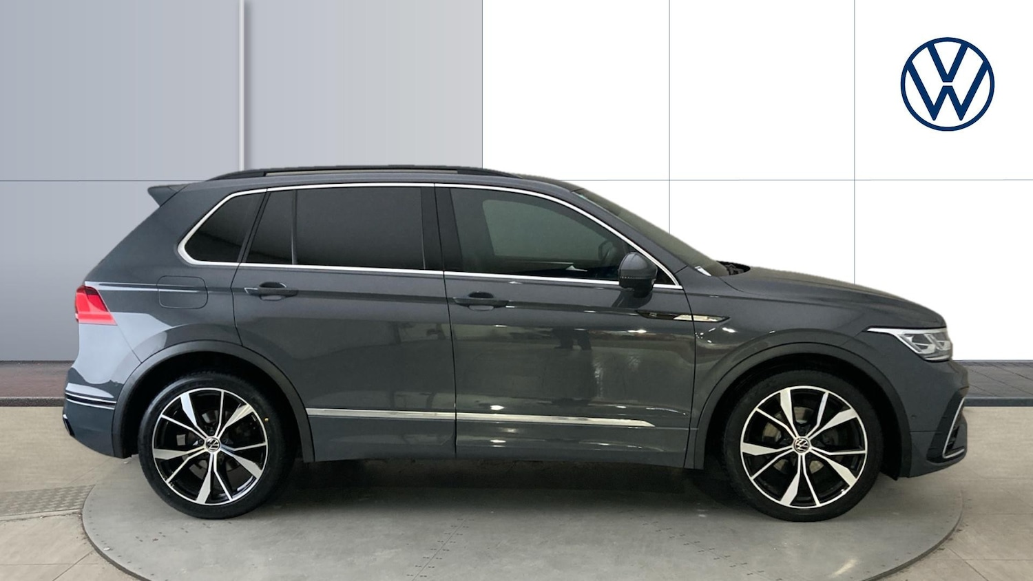 Used Volkswagen Tiguan 2021 for sale - 76493761: Photo 4