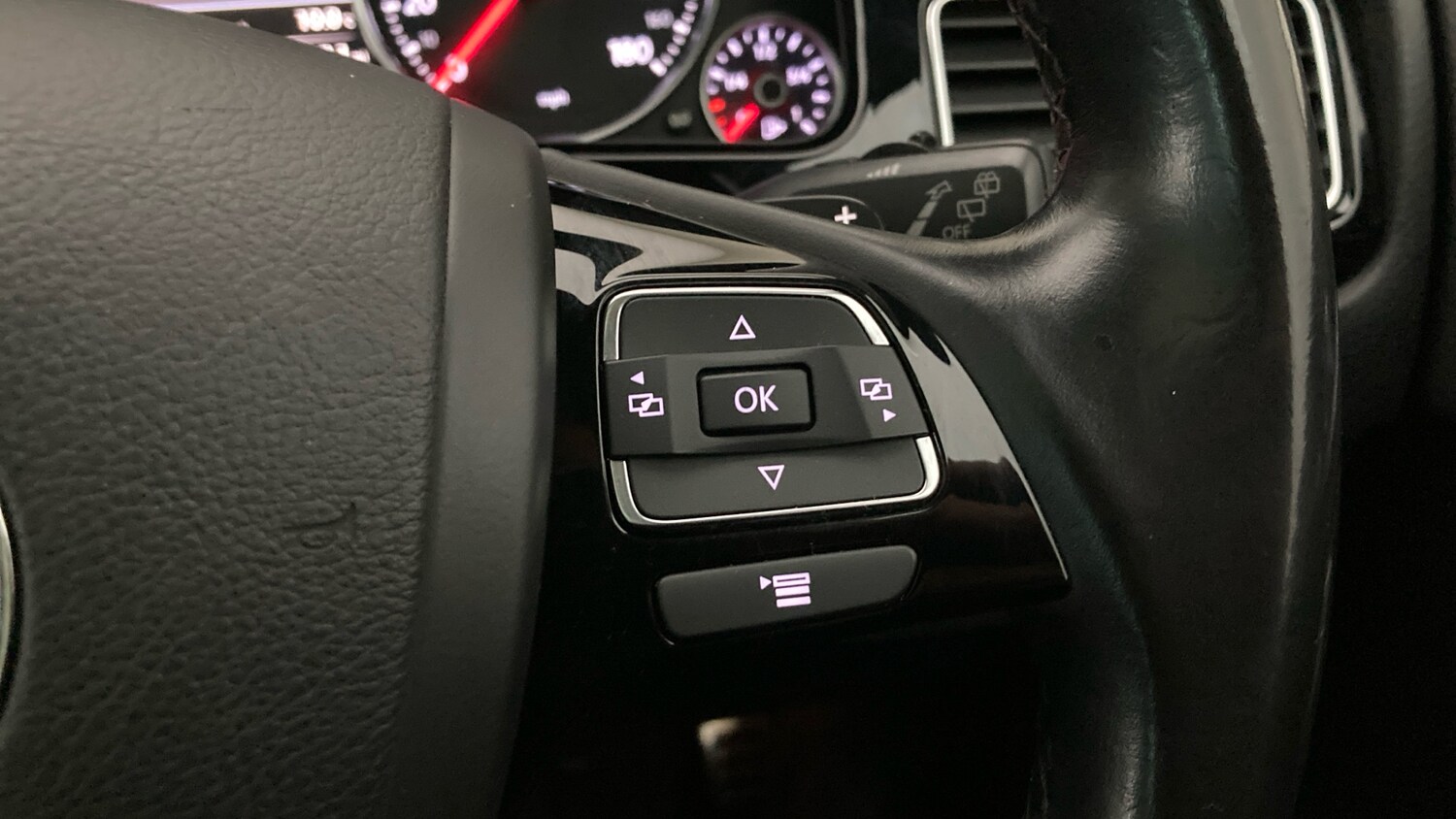 Used Volkswagen Touareg 2016 for sale - 78149826: Photo 18