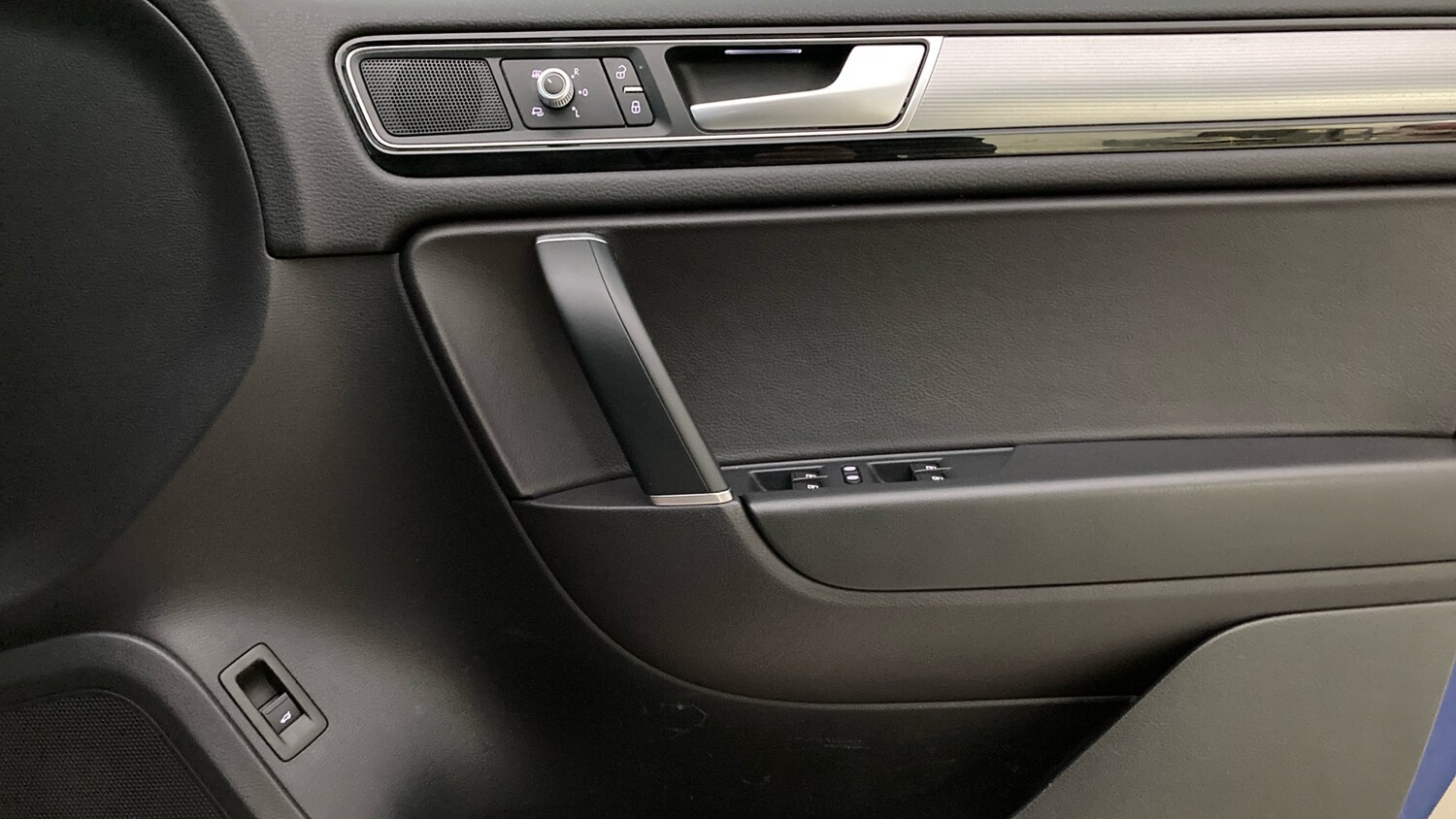 Used Volkswagen Touareg 2016 for sale - 78149826: Photo 19