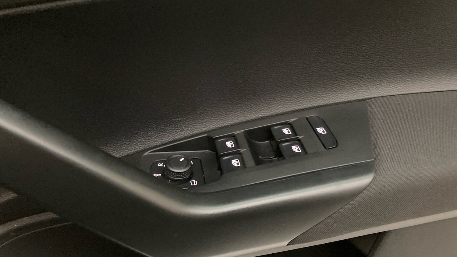 Used Volkswagen Polo 2023 for sale - 77105189: Photo 30