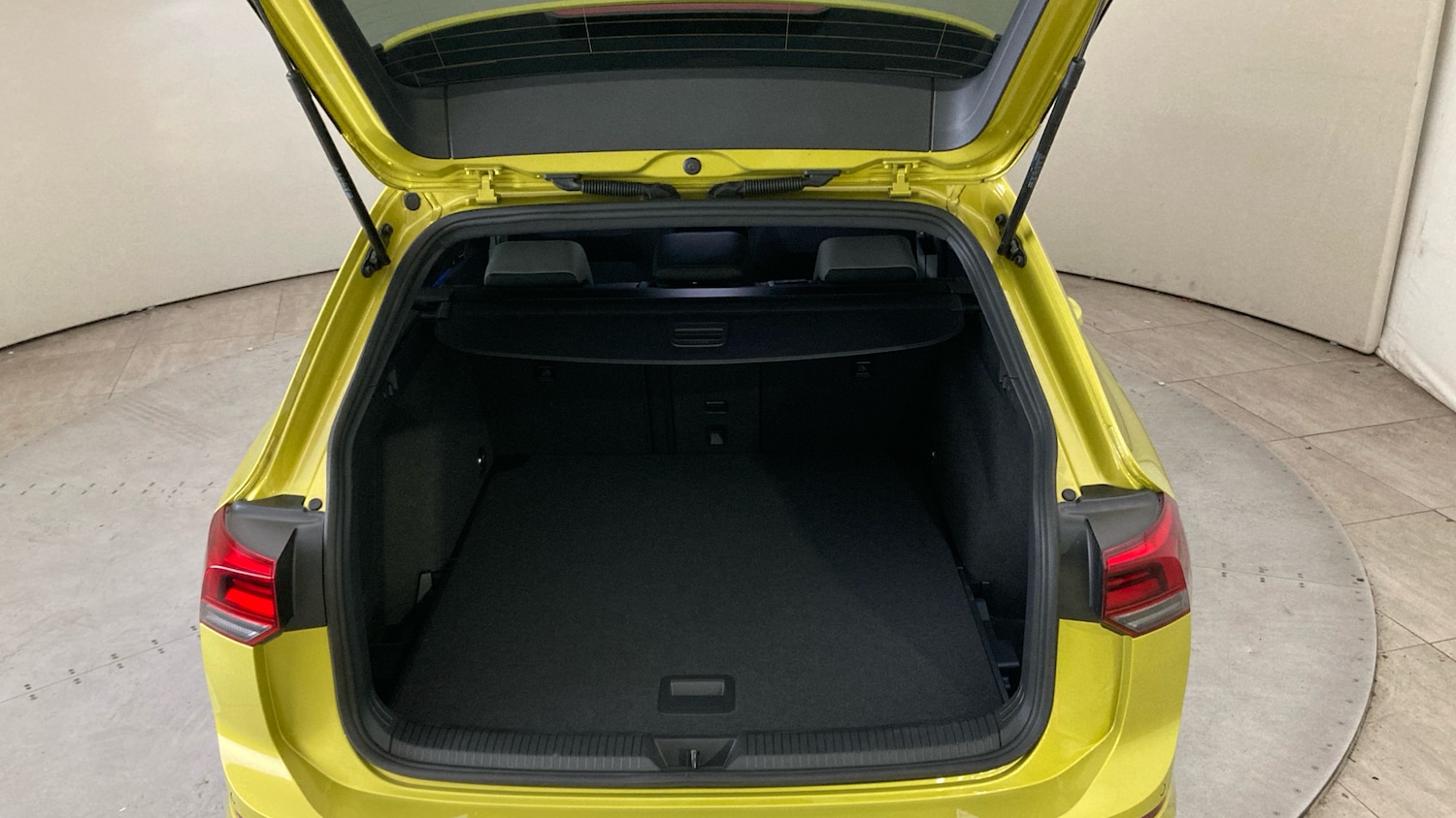 Used Volkswagen Golf 2023 for sale - 76127952: Photo 20