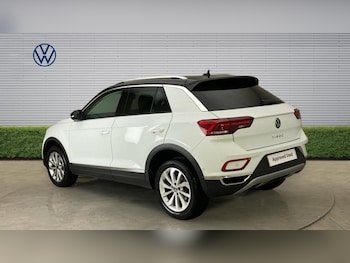 Used Volkswagen T-Roc 2023 for sale - 77901449: Photo