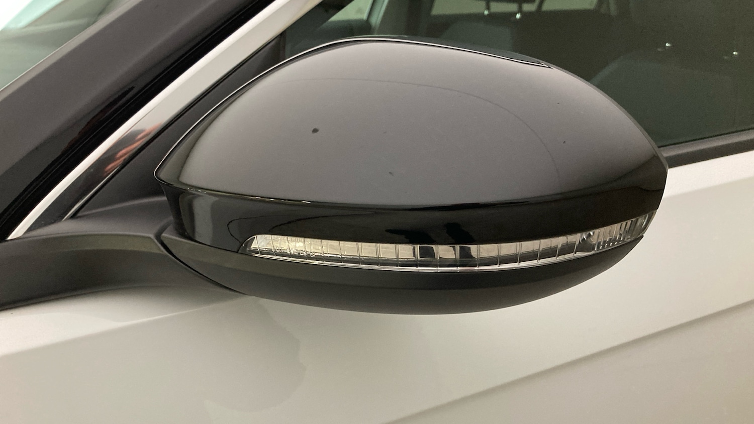 Used Volkswagen T-Roc 2023 for sale - 77901449: Photo 43