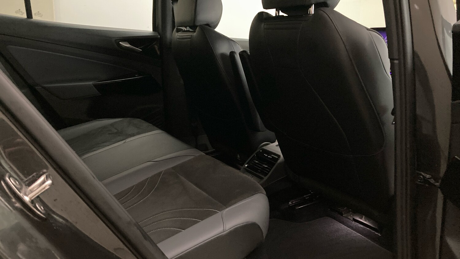 Used Volkswagen ID.4 2022 for sale - 76344530: Photo 35
