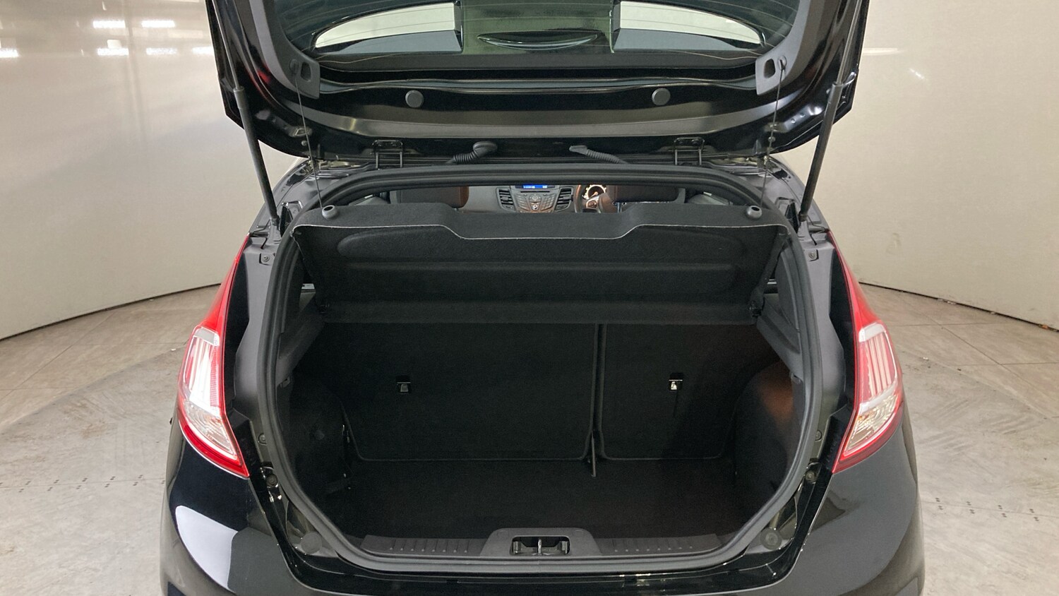 Used Ford Fiesta 2017 for sale - 78097990: Photo 20