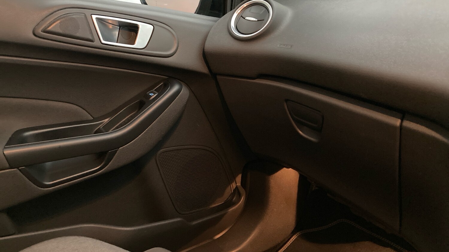 Used Ford Fiesta 2017 for sale - 78097990: Photo 28