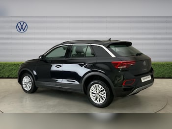 Used Volkswagen T-Roc 2023 for sale - 79557116: Photo
