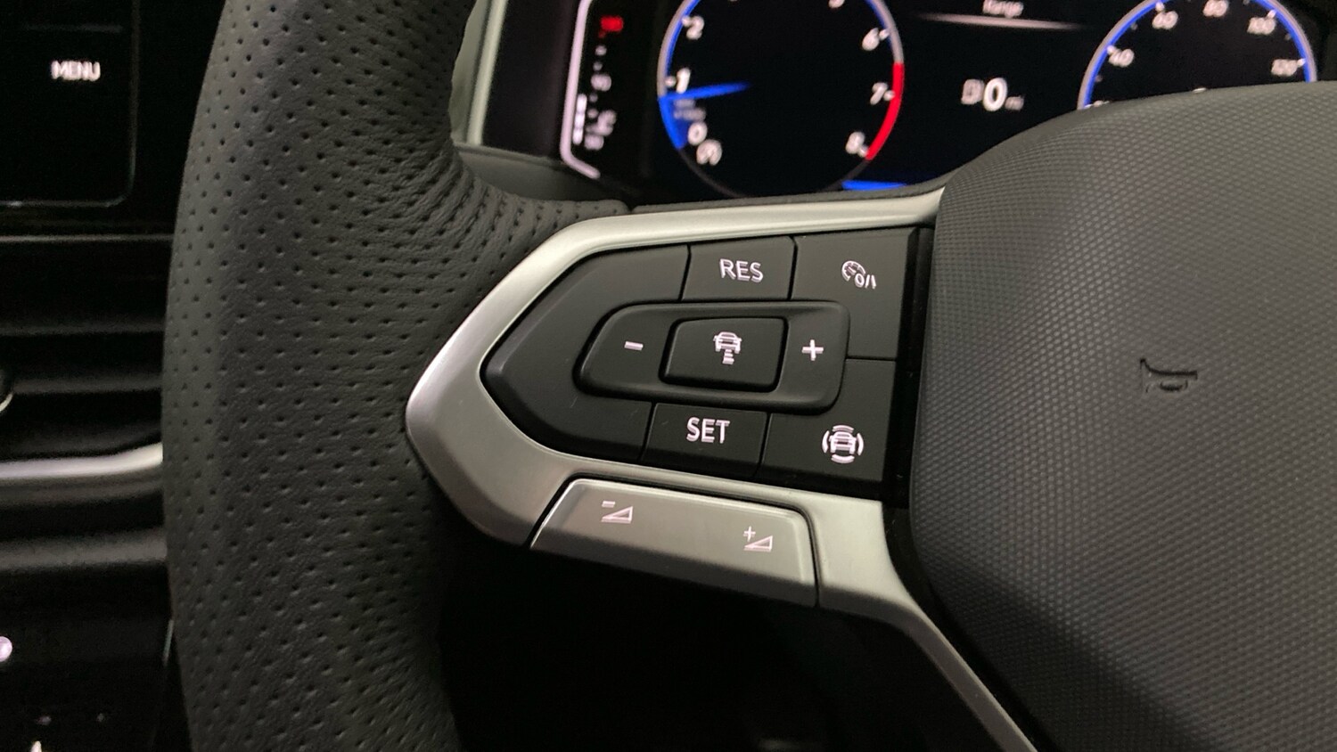 Used Volkswagen T-Roc 2025 for sale - 78149847: Photo 17