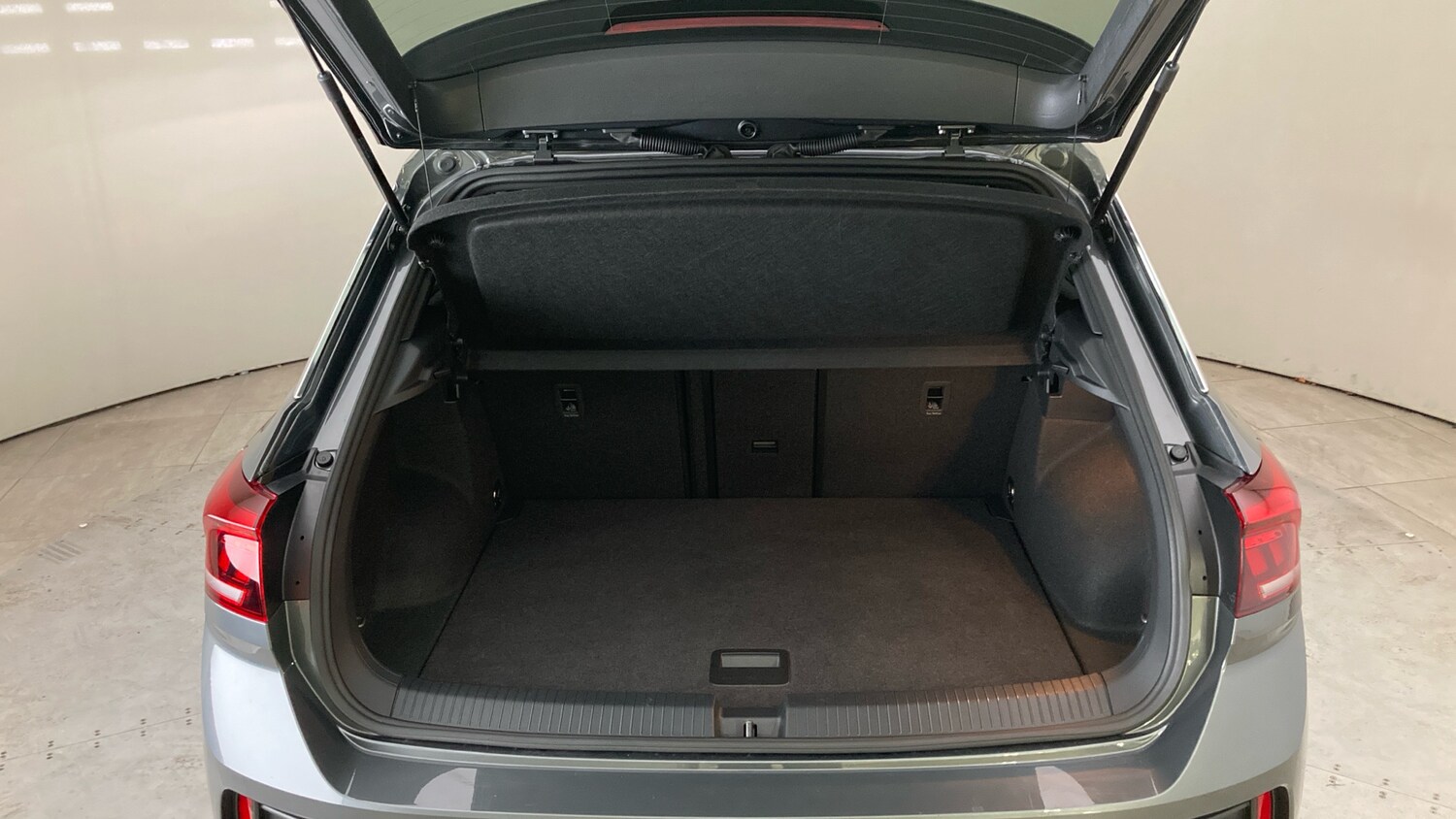 Used Volkswagen T-Roc 2025 for sale - 78149847: Photo 20