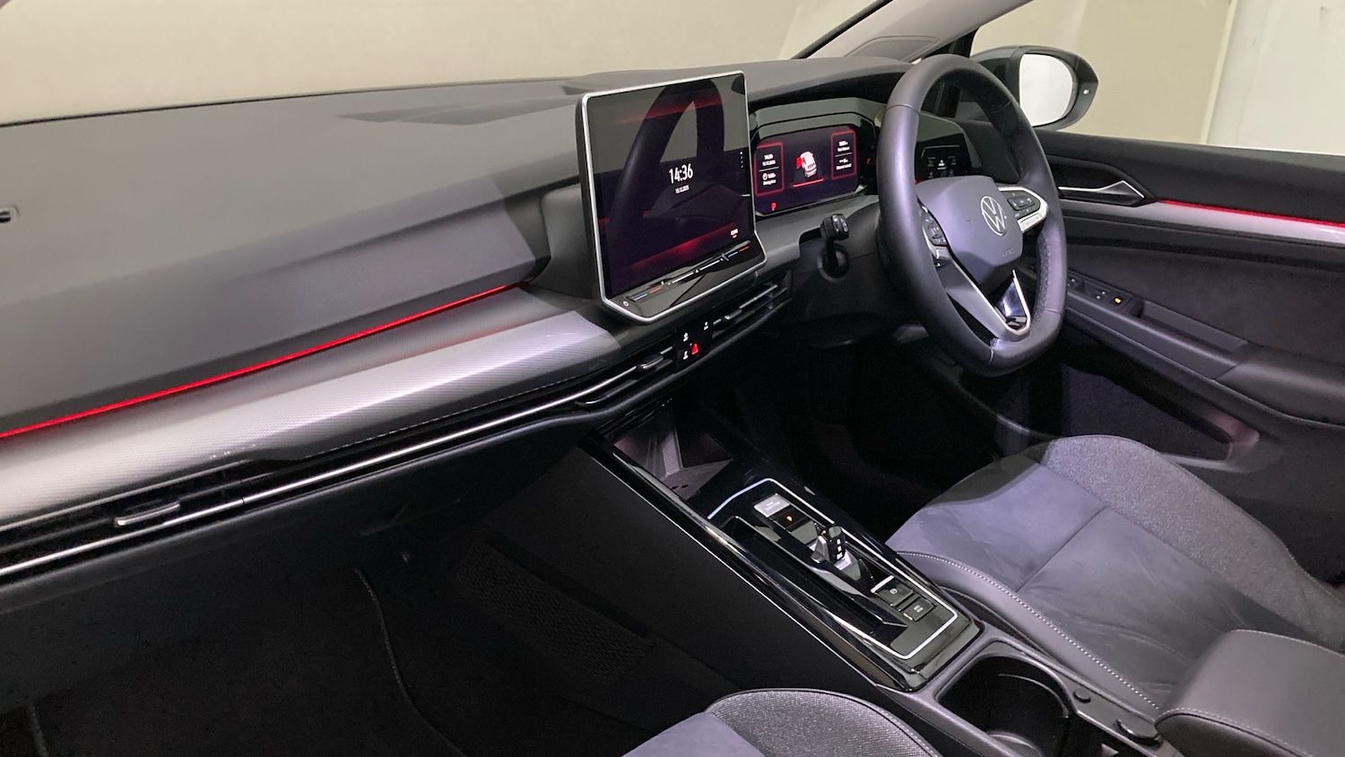 Used Volkswagen Golf 2025 for sale - 77094363: Photo 2