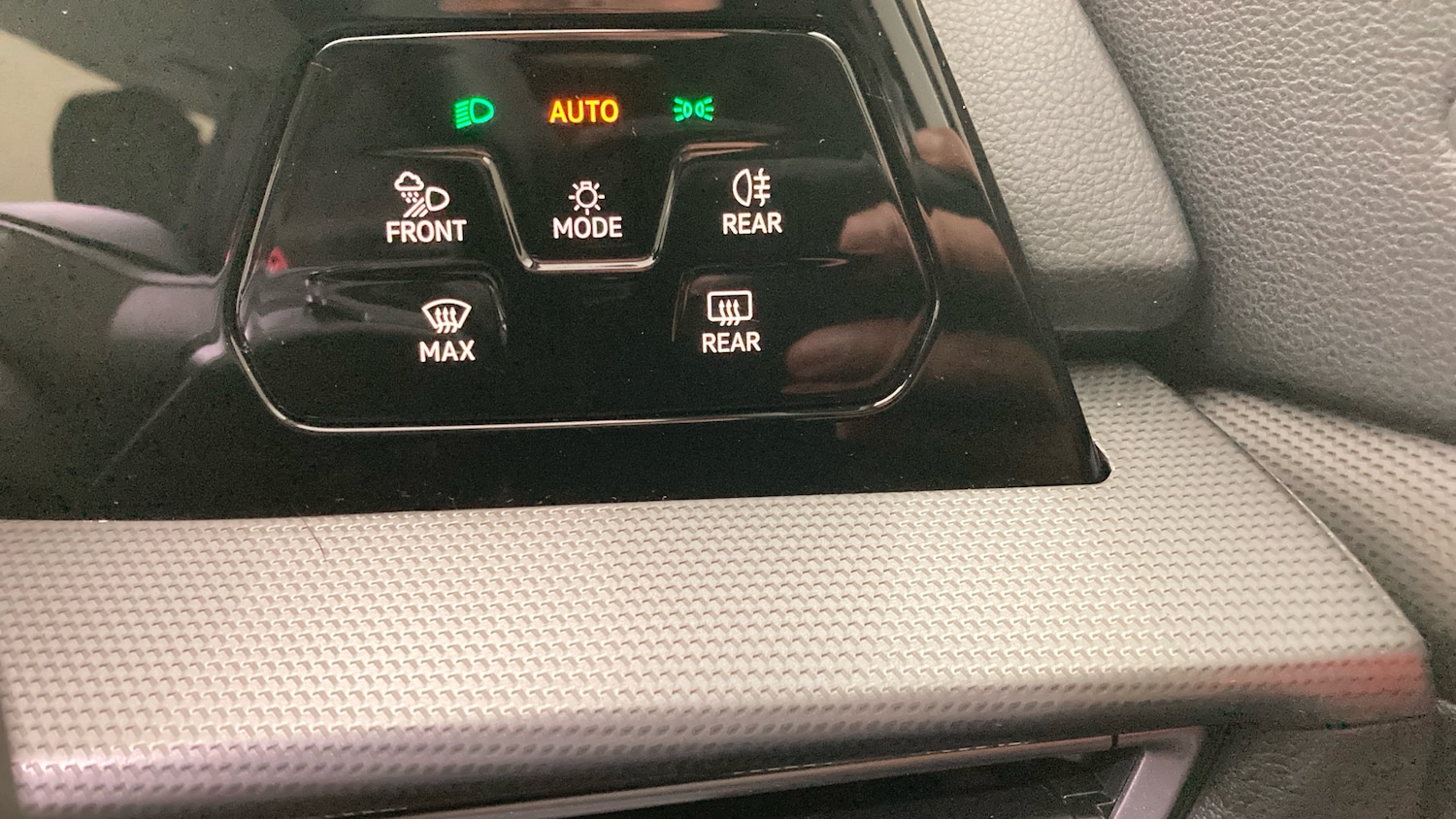 Used Volkswagen Golf 2025 for sale - 77094363: Photo 31