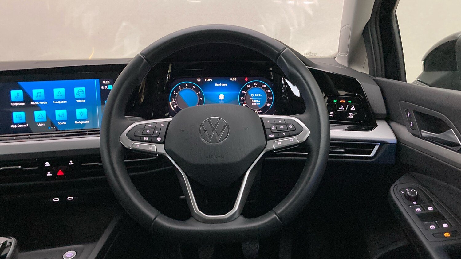 Used Volkswagen Golf 2023 for sale - 78149838: Photo 10