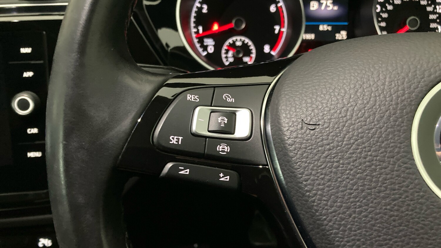 Used Volkswagen Touran 2020 for sale - 77490576: Photo 17