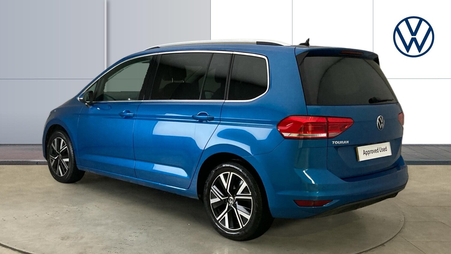 Used Volkswagen Touran 2020 for sale - 77490576: Photo 3
