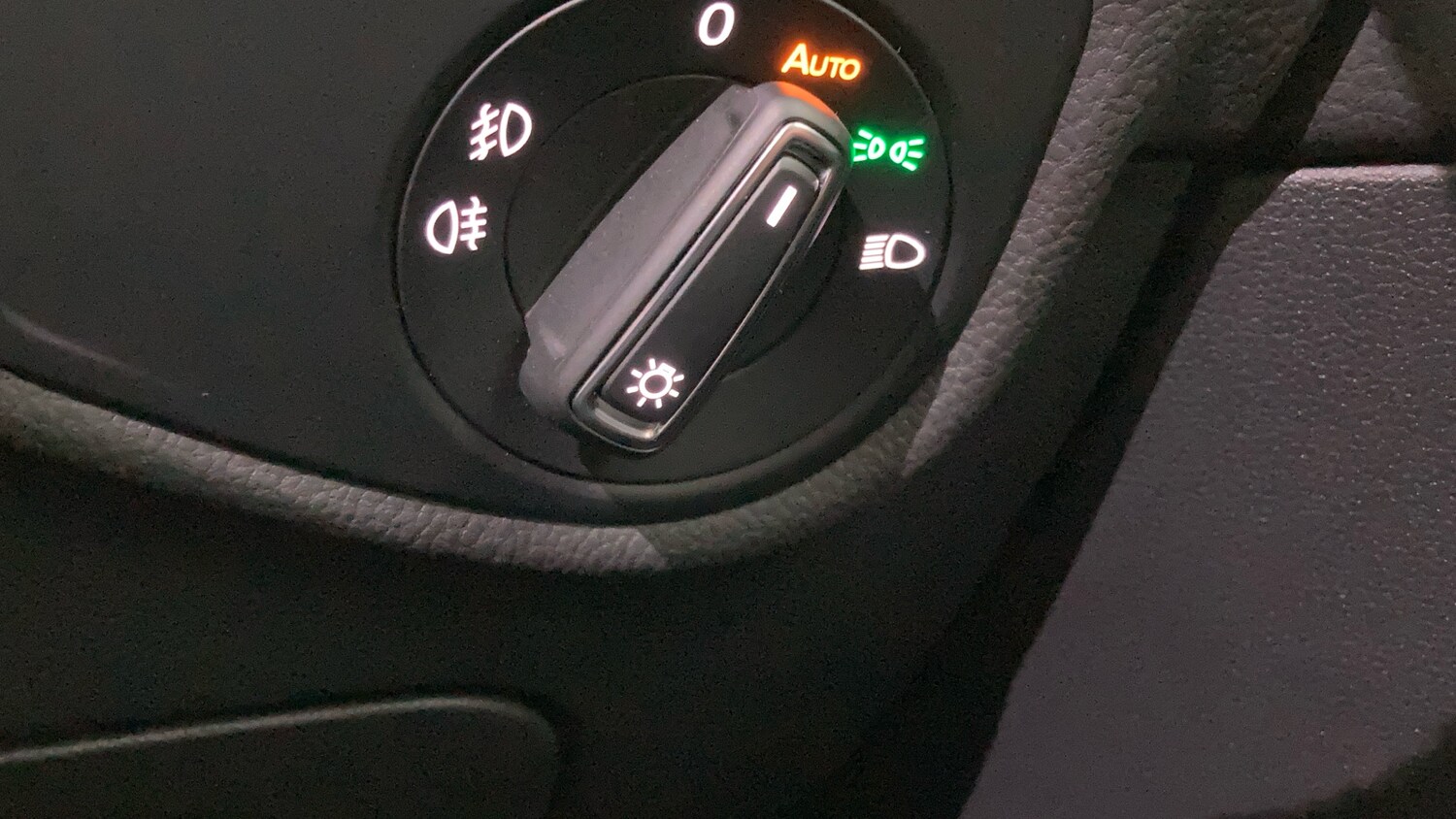 Used Volkswagen Touran 2020 for sale - 77490576: Photo 30