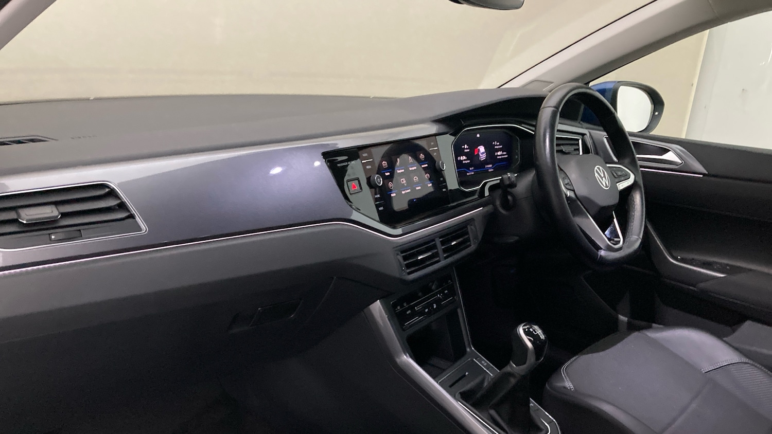 Used Volkswagen Taigo 2023 for sale - 76384218: Photo 2