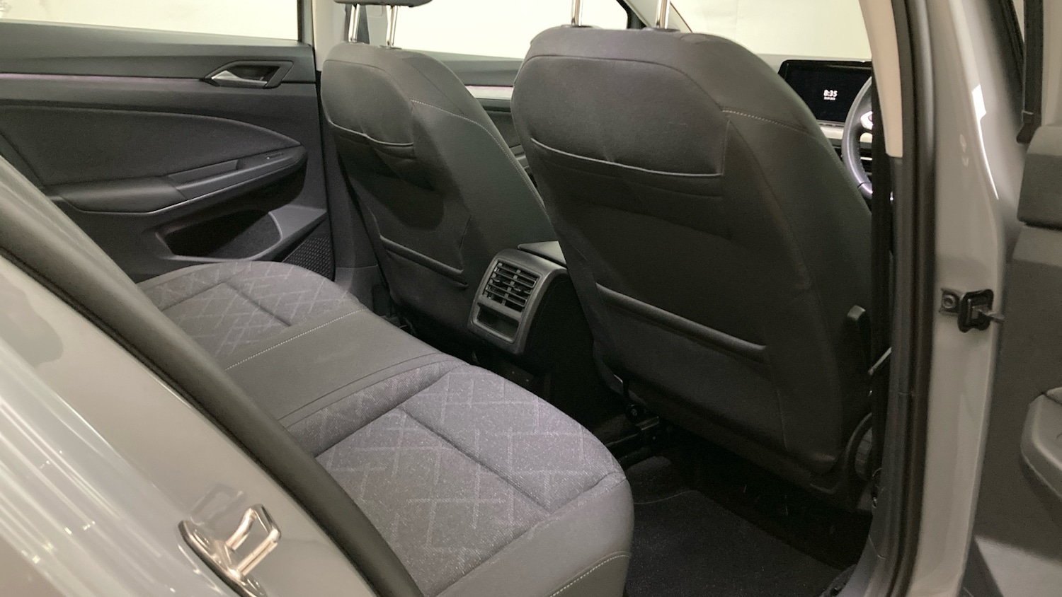 Used Volkswagen Golf 2023 for sale - 76576500: Photo 37