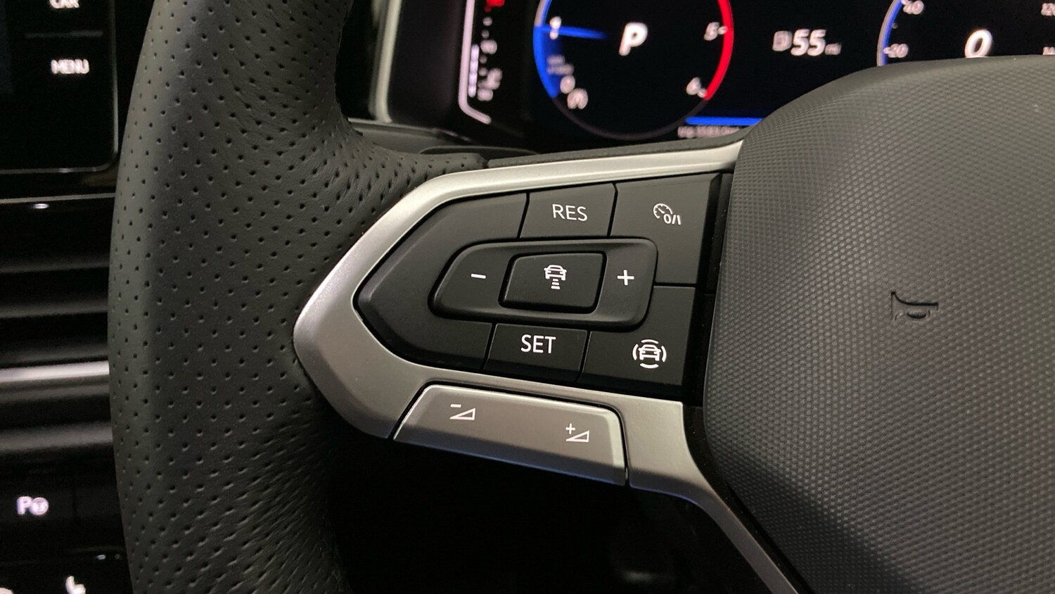 Used Volkswagen T-Roc 2025 for sale - 77900877: Photo 17