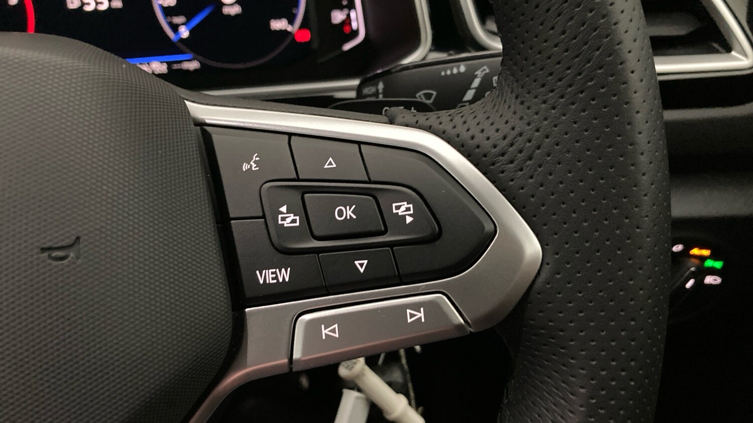 Used Volkswagen T-Roc 2025 for sale - 77900877: Photo 18