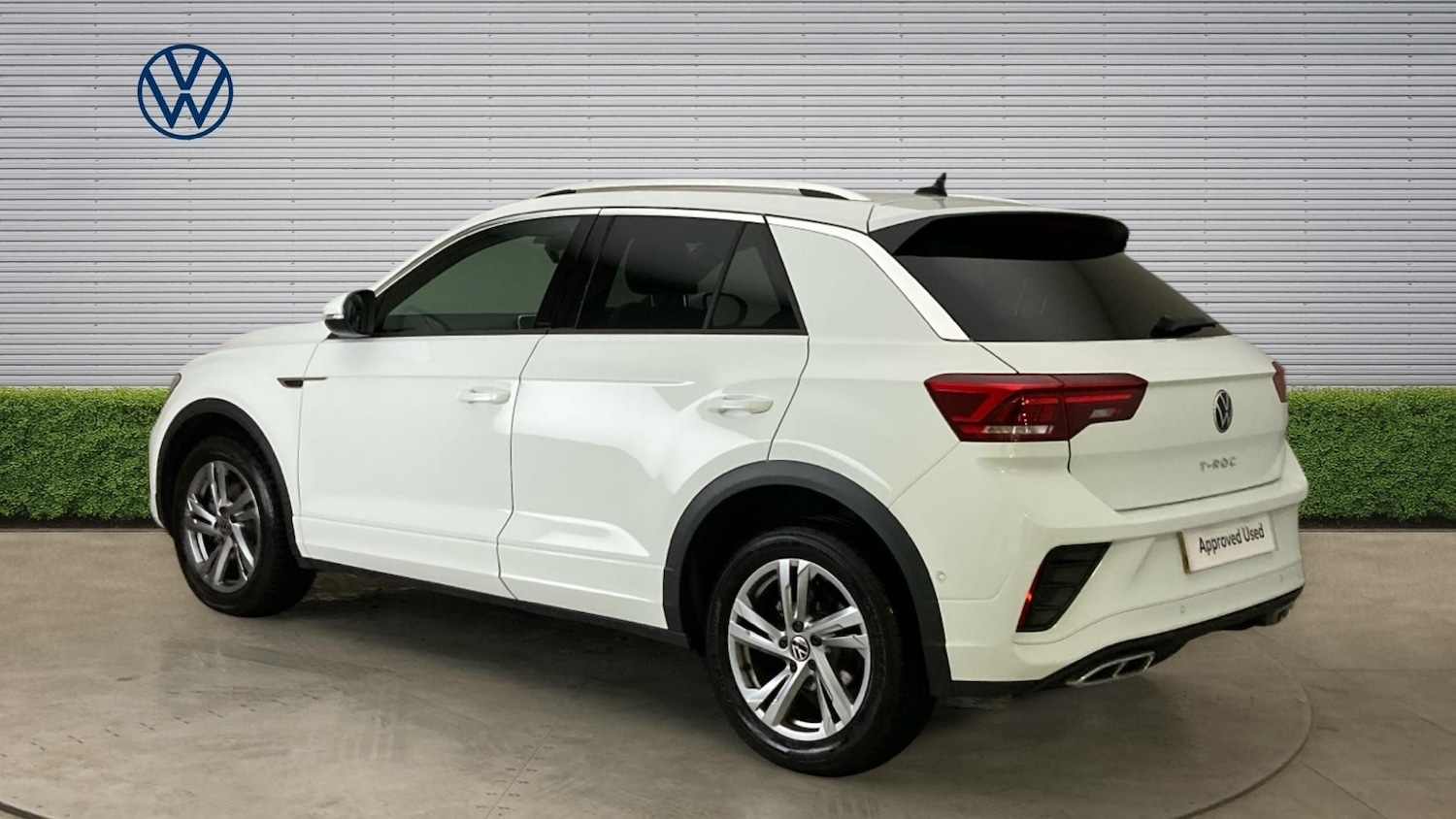 Used Volkswagen T-Roc 2025 for sale - 77900877: Photo 3