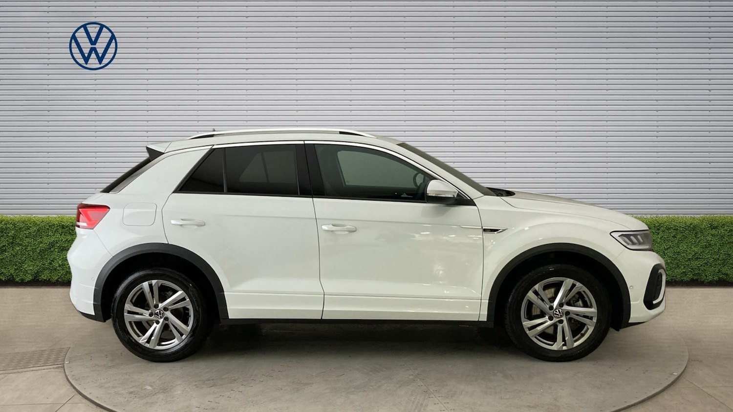 Used Volkswagen T-Roc 2025 for sale - 77900877: Photo 4