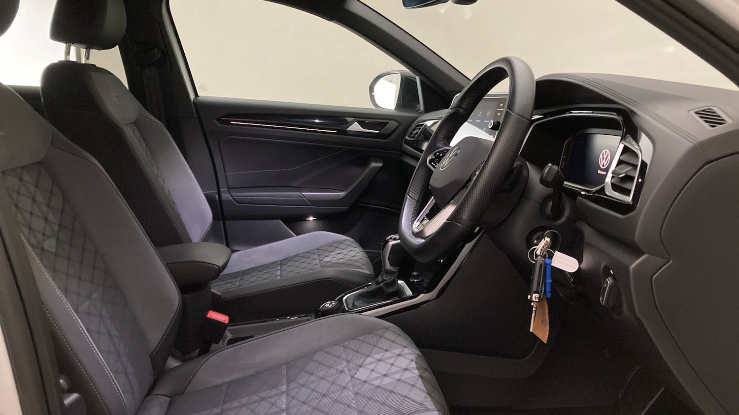 Used Volkswagen T-Roc 2022 for sale - 77245455: Photo 15