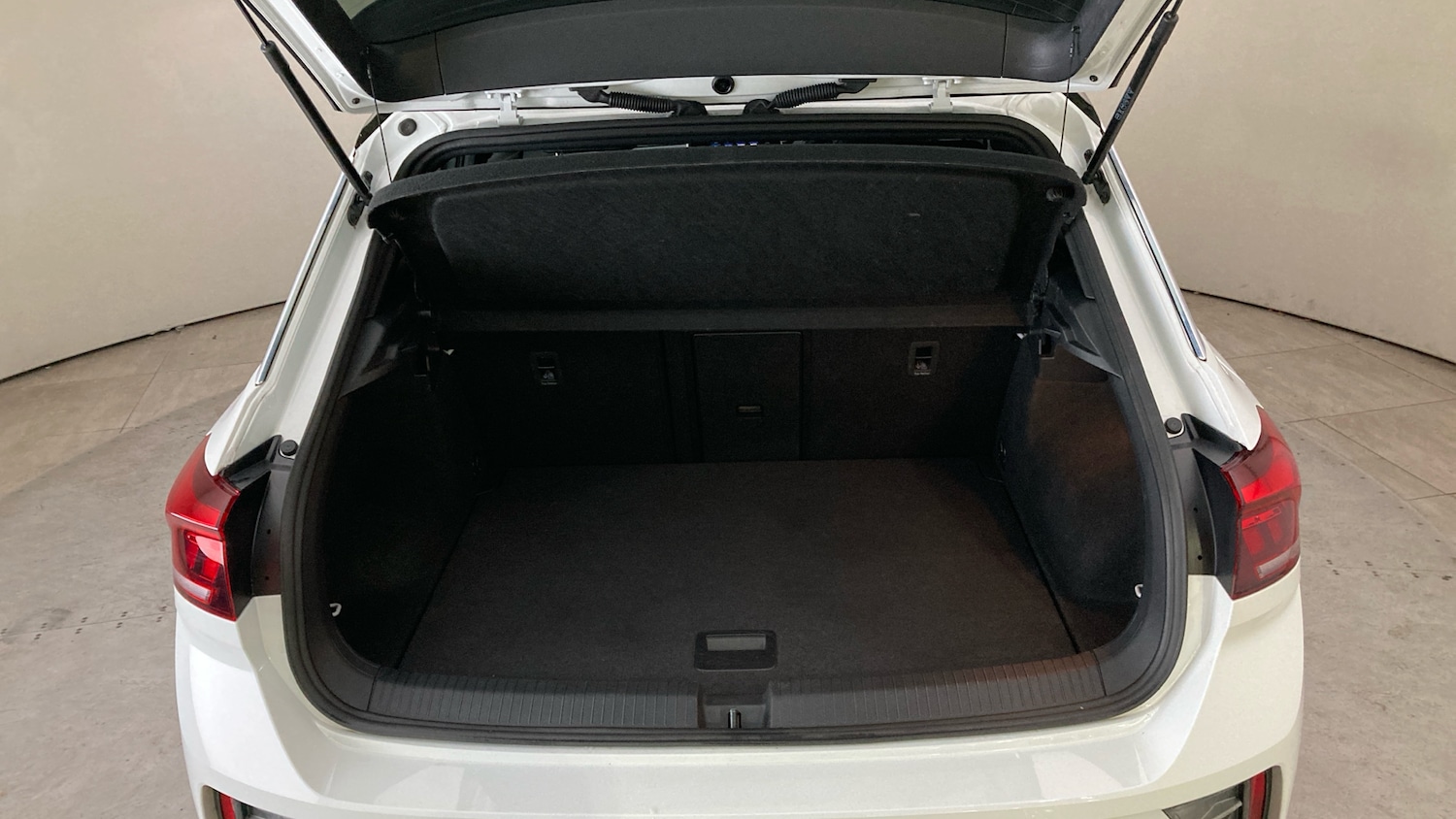 Used Volkswagen T-Roc 2022 for sale - 77245455: Photo 20