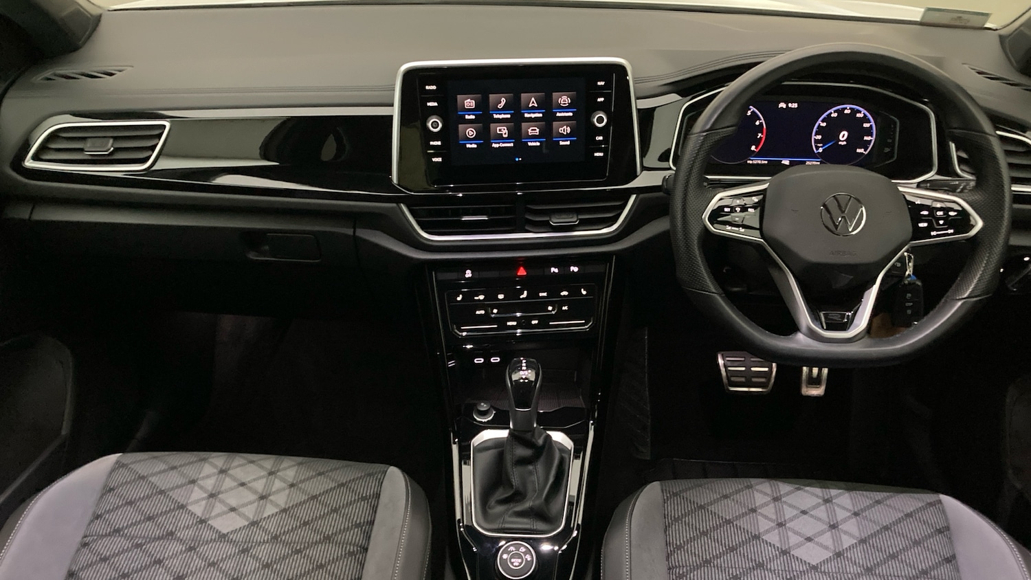 Used Volkswagen T-Roc 2022 for sale - 77245455: Photo 9