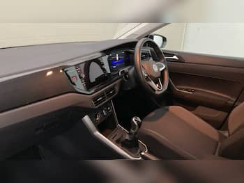 Used Volkswagen Polo 2024 for sale - 79617749: Photo