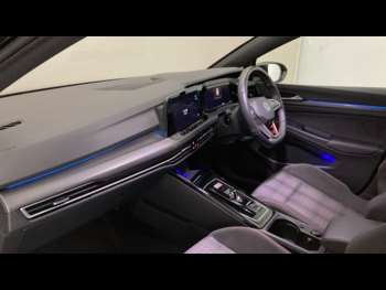 Used Volkswagen Golf 2024 for sale - 75157403: Photo