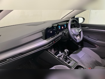 Used Volkswagen Golf 2023 for sale - 76006639: Photo 2