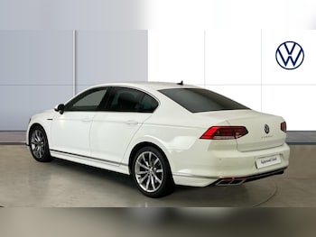 Used Volkswagen Passat 2020 for sale - 75651859: Photo