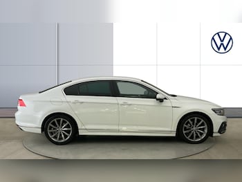 Used Volkswagen Passat 2020 for sale - 75651859: Photo