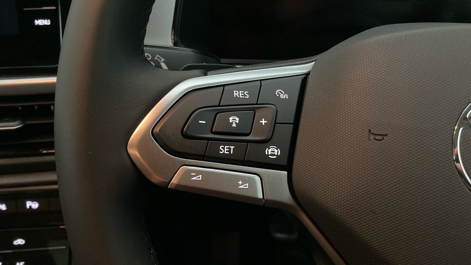 Used Volkswagen T-Roc 2025 for sale - 76127097: Photo 17