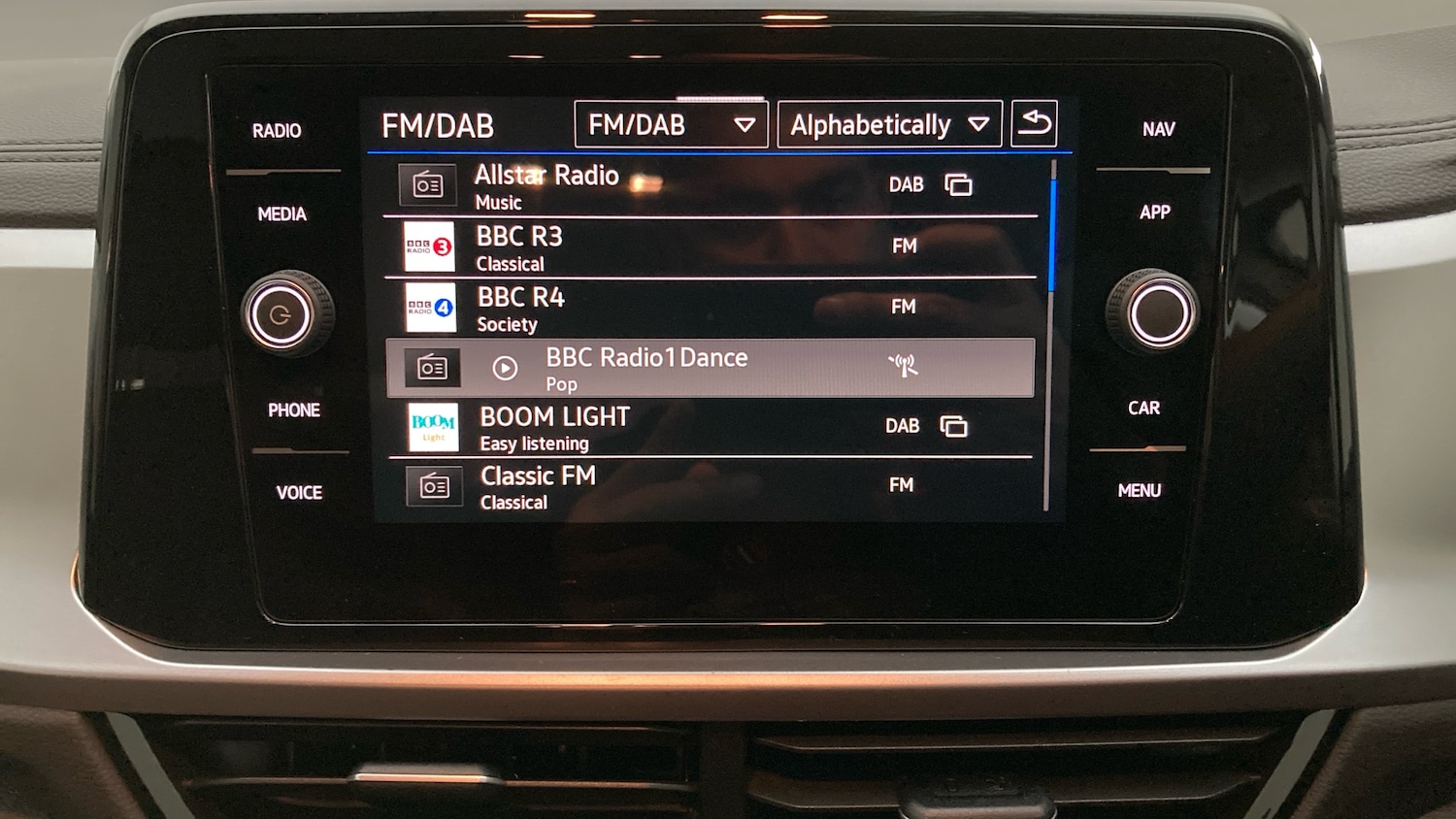 Used Volkswagen T-Roc 2025 for sale - 76127097: Photo 28