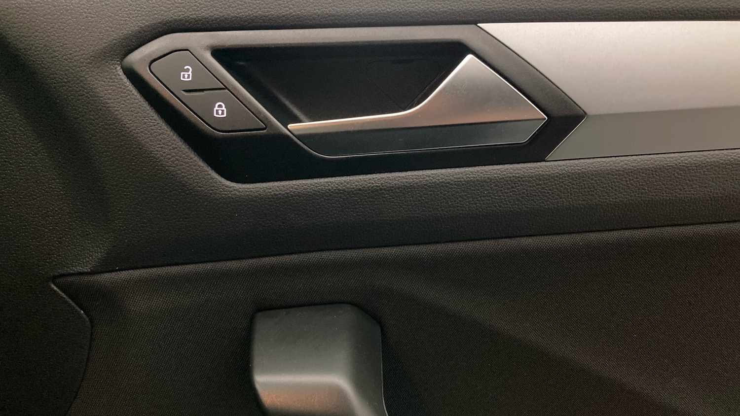 Used Volkswagen T-Roc 2025 for sale - 76127097: Photo 31