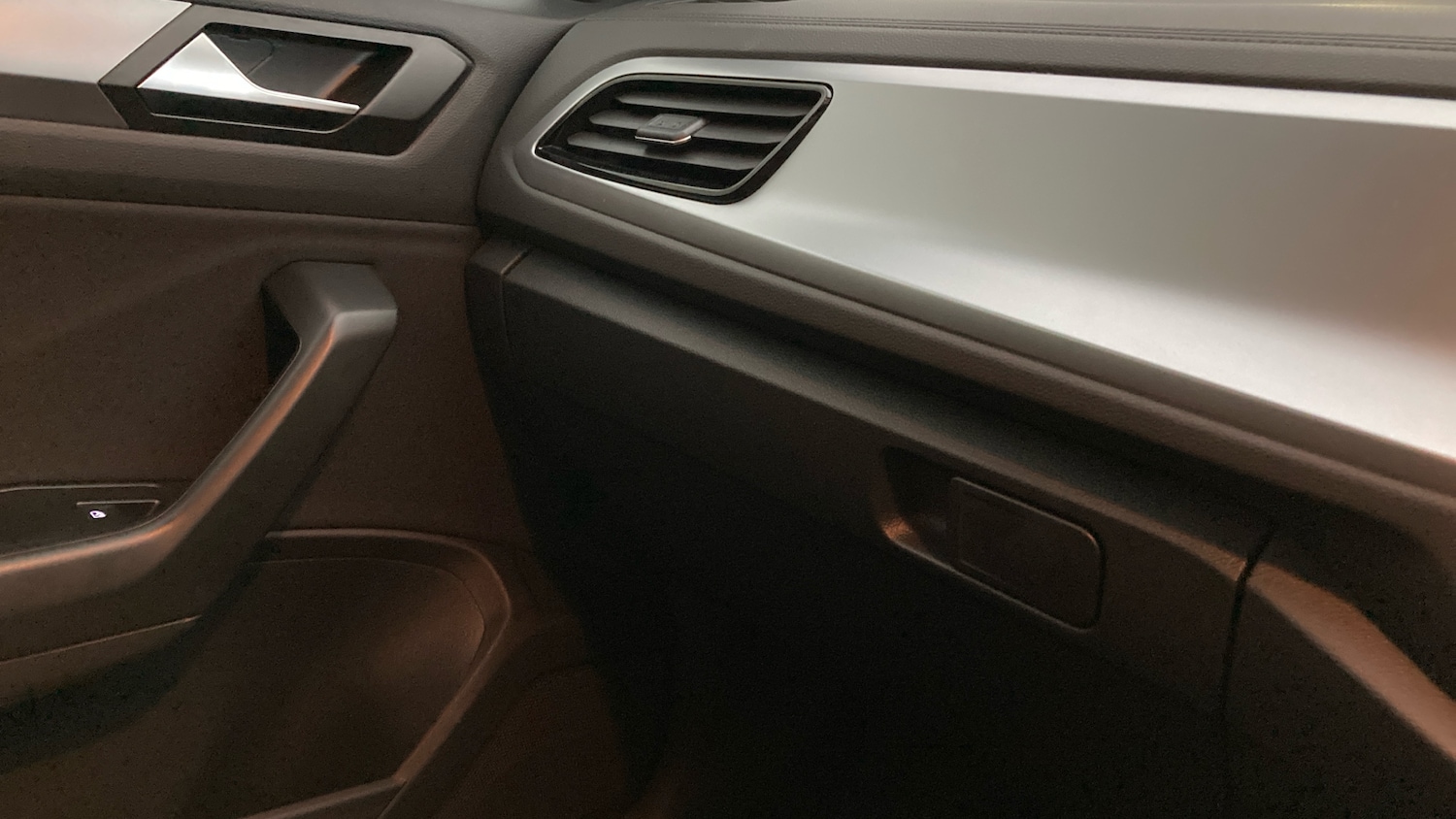 Used Volkswagen T-Roc 2025 for sale - 76127097: Photo 33
