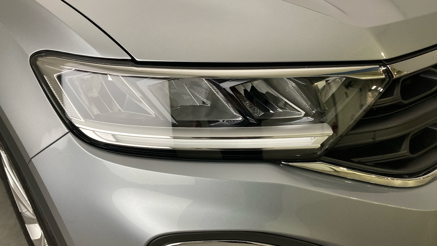 Used Volkswagen T-Roc 2025 for sale - 76127097: Photo 36